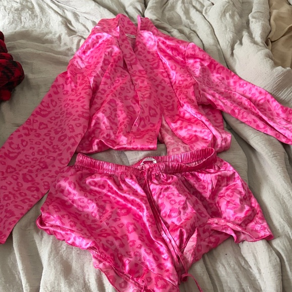 Pink Leopard Print Pajama Set - Picture 2 of 3